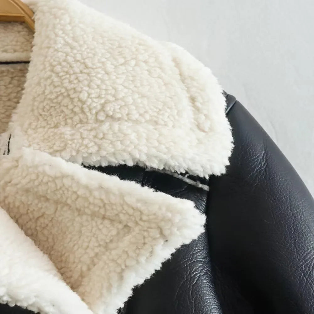 מעיל עור עם פרווה קצר דגם איליין