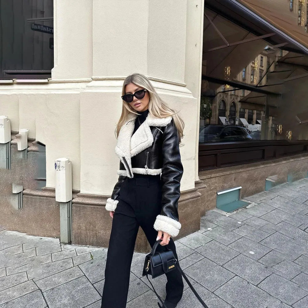 מעיל עור עם פרווה קצר דגם איליין